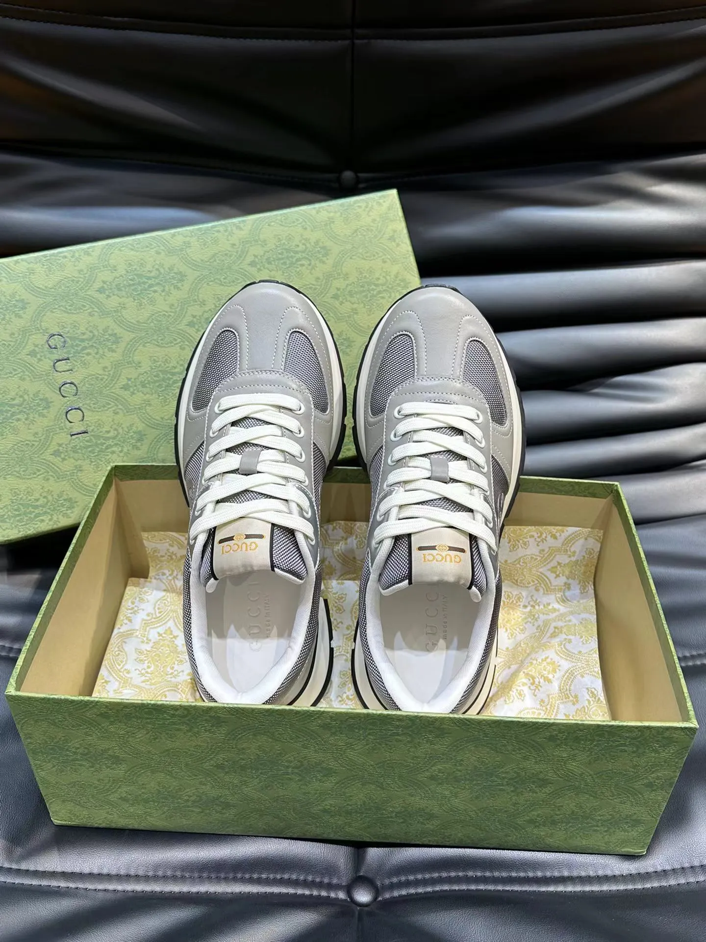 Factory price: 460💰Gucci new men's shoes GUCCI [Lightning] latest shoes are shipped. Original quality, fashionable, made of special materials, sheepskin lining, brand new packaging. The foot feels super comfortable and the workmanship is impeccable. Size: 38-45, Dingyi 45